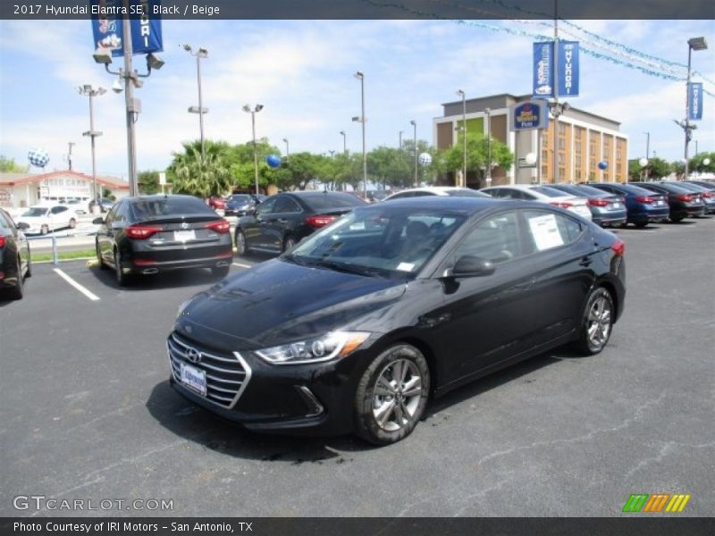 Black / Beige 2017 Hyundai Elantra SE