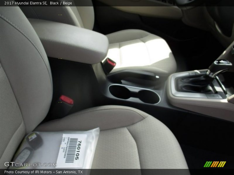 Black / Beige 2017 Hyundai Elantra SE