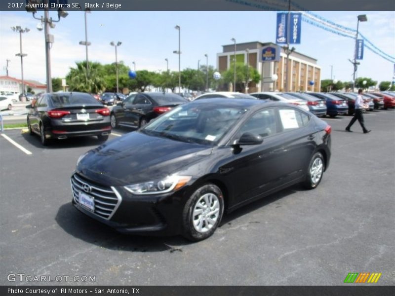 Black / Beige 2017 Hyundai Elantra SE