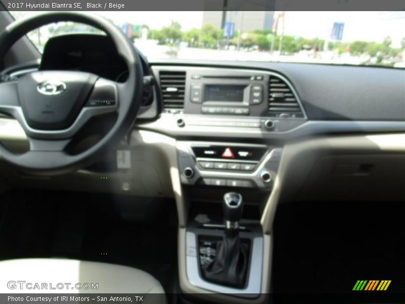 Black / Beige 2017 Hyundai Elantra SE