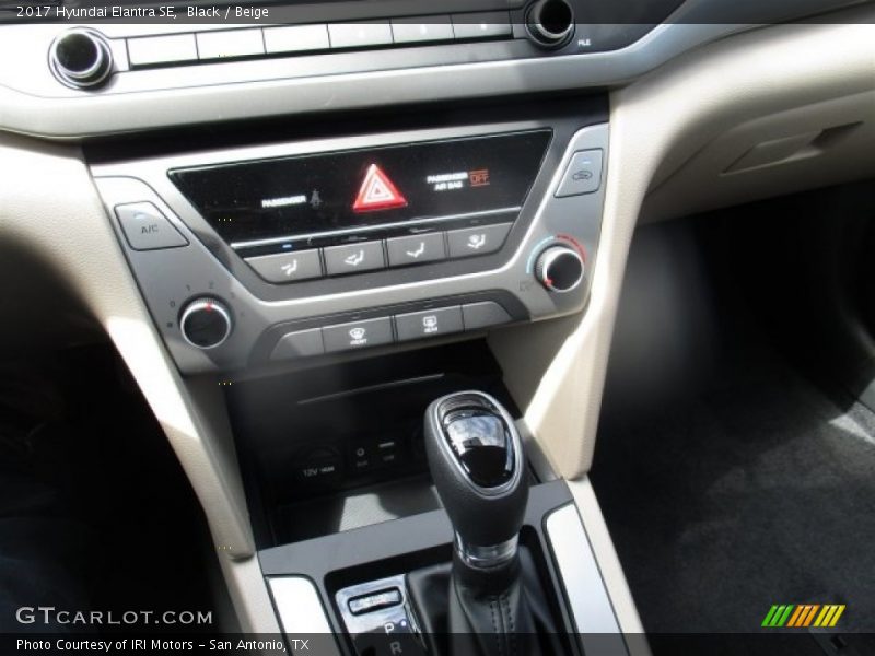 Black / Beige 2017 Hyundai Elantra SE