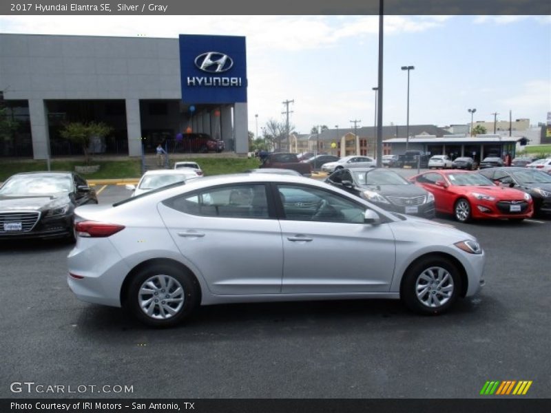 Silver / Gray 2017 Hyundai Elantra SE