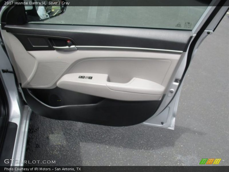 Silver / Gray 2017 Hyundai Elantra SE