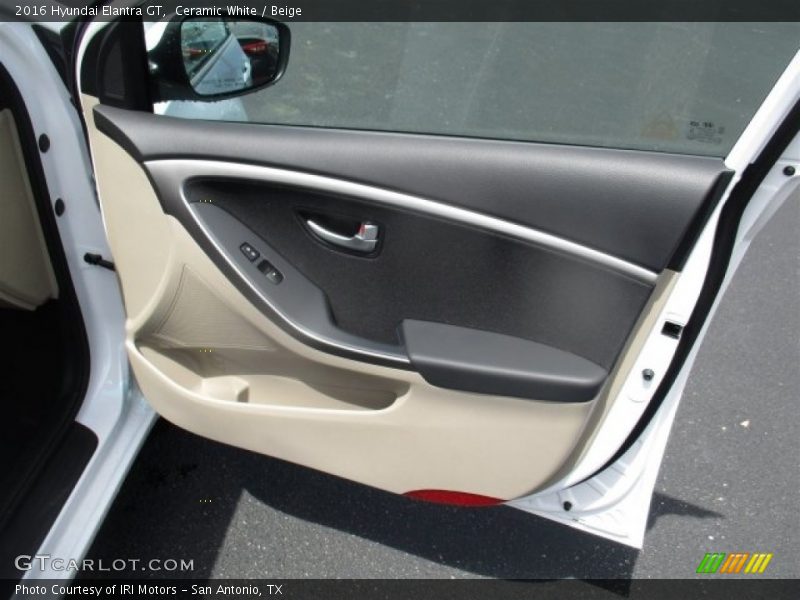 Ceramic White / Beige 2016 Hyundai Elantra GT
