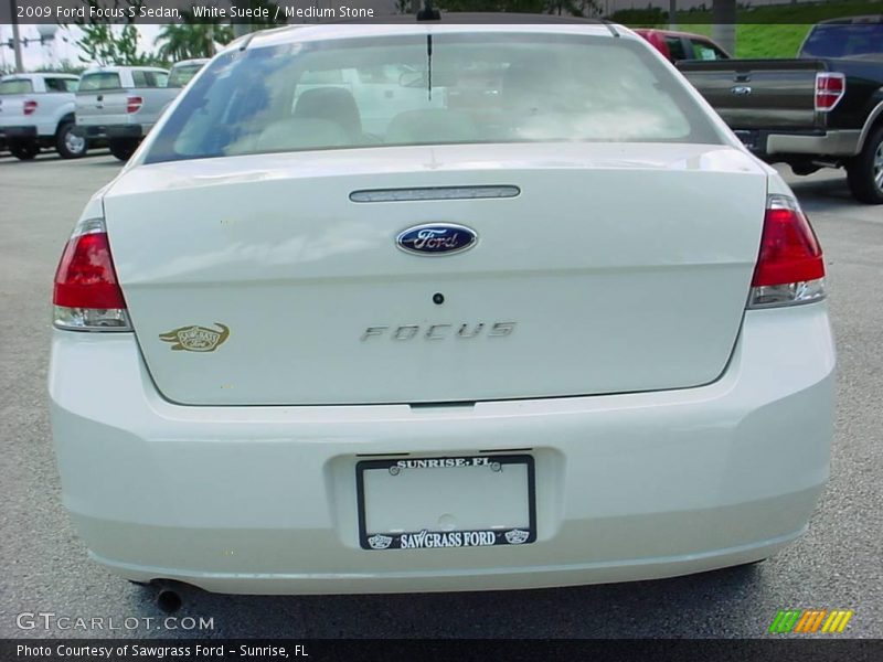 White Suede / Medium Stone 2009 Ford Focus S Sedan