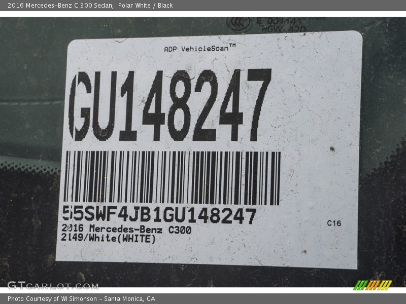 Polar White / Black 2016 Mercedes-Benz C 300 Sedan