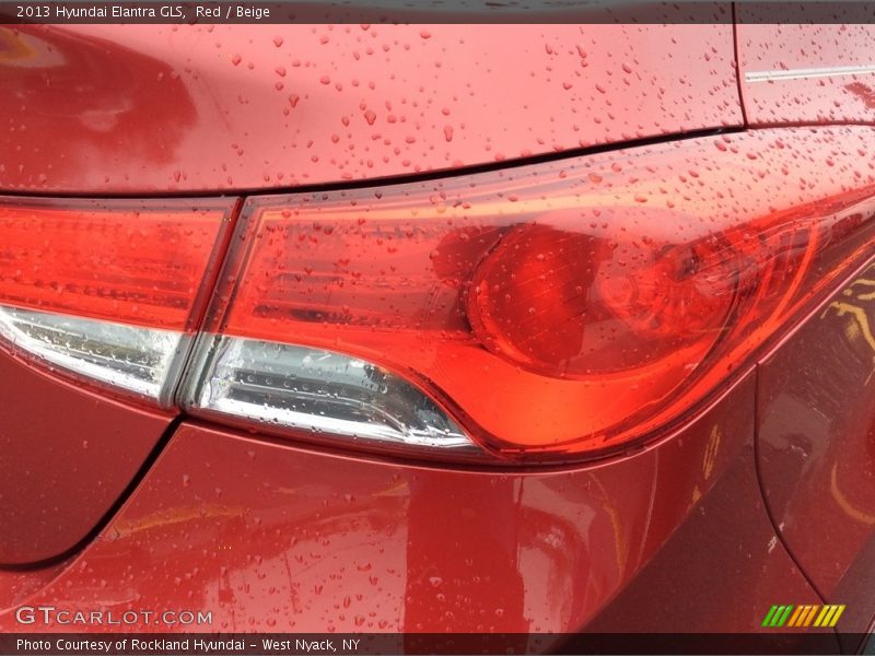 Red / Beige 2013 Hyundai Elantra GLS