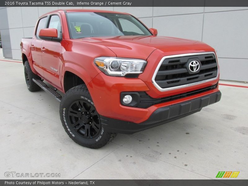 Front 3/4 View of 2016 Tacoma TSS Double Cab