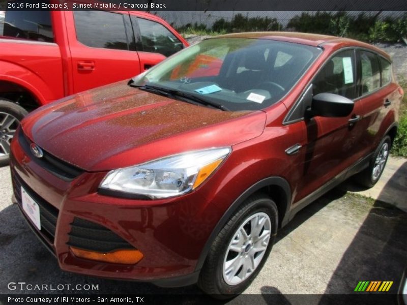 Sunset Metallic / Charcoal Black 2016 Ford Escape S