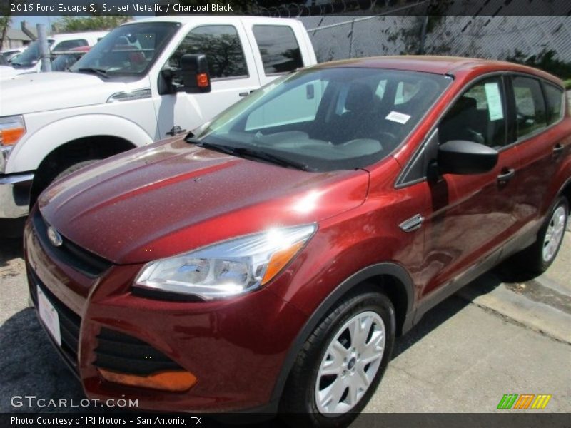 Sunset Metallic / Charcoal Black 2016 Ford Escape S