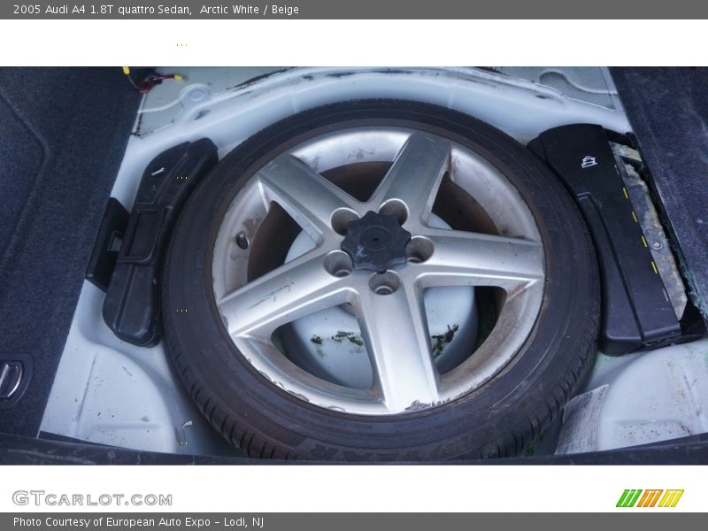 Arctic White / Beige 2005 Audi A4 1.8T quattro Sedan