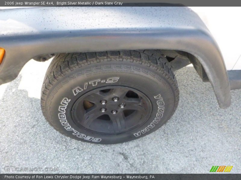Bright Silver Metallic / Dark Slate Gray 2006 Jeep Wrangler SE 4x4