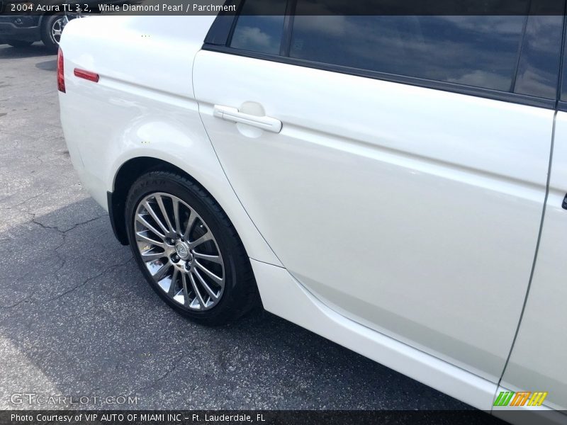 White Diamond Pearl / Parchment 2004 Acura TL 3.2