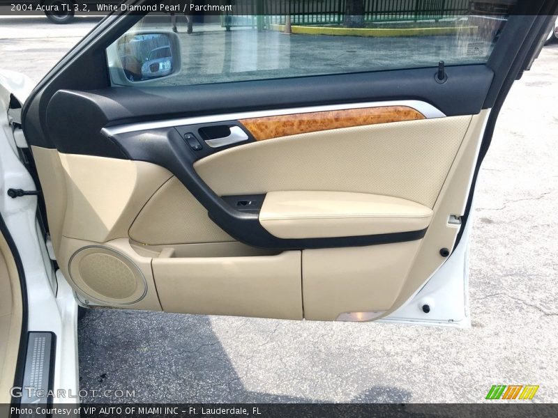 White Diamond Pearl / Parchment 2004 Acura TL 3.2