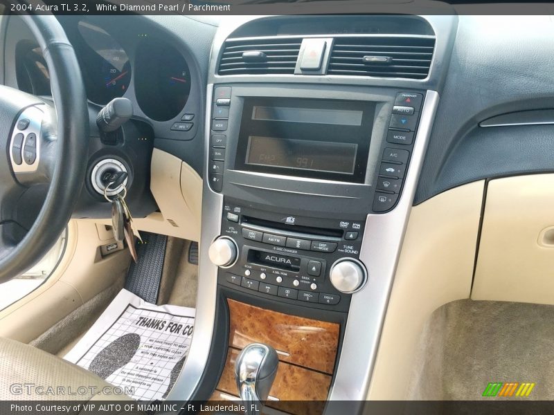 White Diamond Pearl / Parchment 2004 Acura TL 3.2