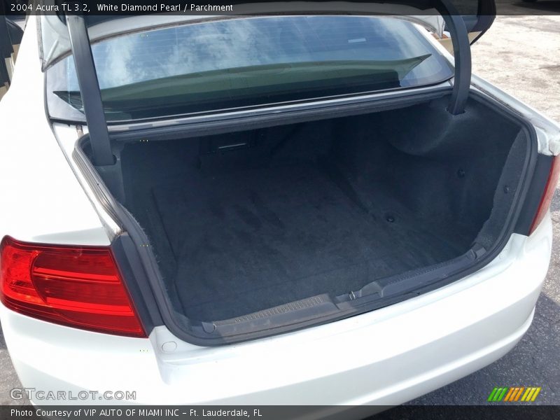 White Diamond Pearl / Parchment 2004 Acura TL 3.2