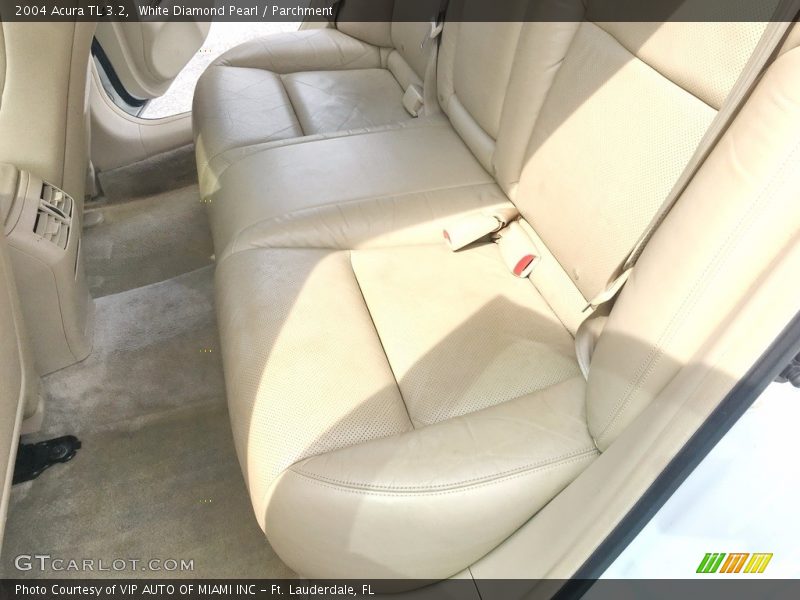 White Diamond Pearl / Parchment 2004 Acura TL 3.2
