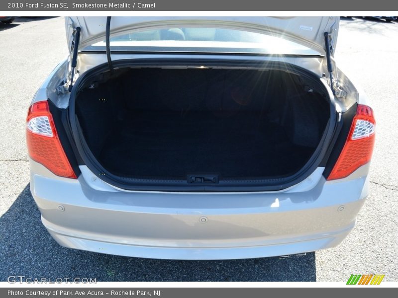Smokestone Metallic / Camel 2010 Ford Fusion SE
