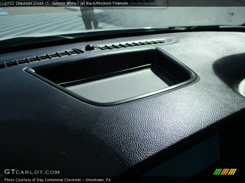 Summit White / Jet Black/Medium Titanium 2012 Chevrolet Cruze LS