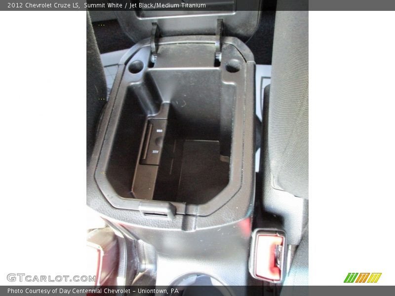 Summit White / Jet Black/Medium Titanium 2012 Chevrolet Cruze LS