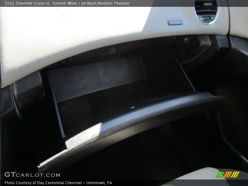 Summit White / Jet Black/Medium Titanium 2012 Chevrolet Cruze LS
