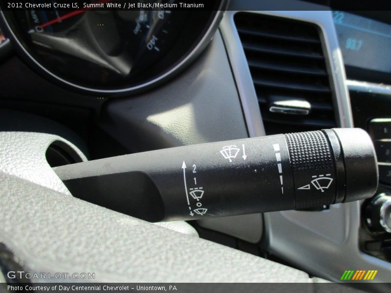 Summit White / Jet Black/Medium Titanium 2012 Chevrolet Cruze LS