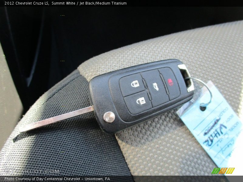 Summit White / Jet Black/Medium Titanium 2012 Chevrolet Cruze LS