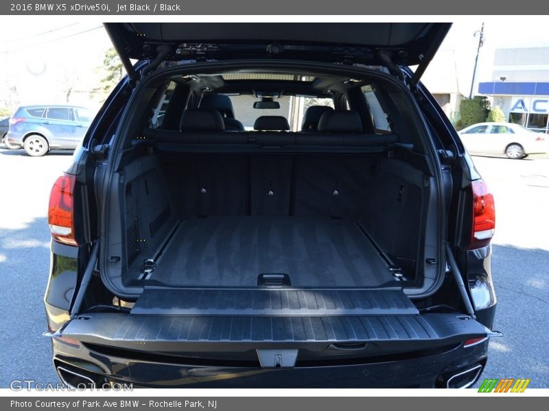 Jet Black / Black 2016 BMW X5 xDrive50i