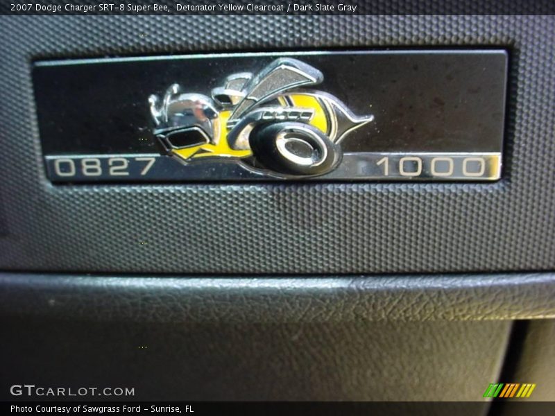 Detonator Yellow Clearcoat / Dark Slate Gray 2007 Dodge Charger SRT-8 Super Bee