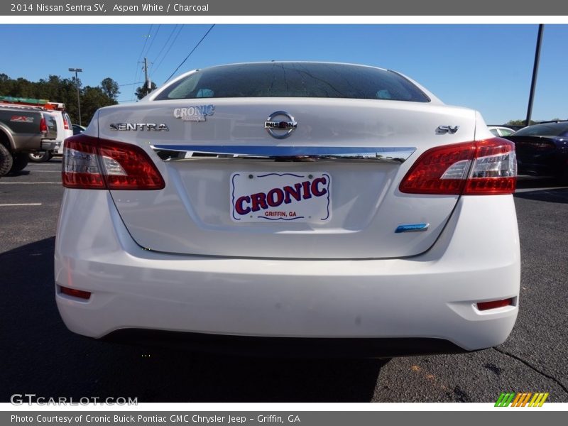 Aspen White / Charcoal 2014 Nissan Sentra SV