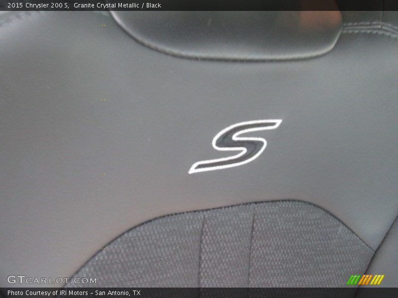 Granite Crystal Metallic / Black 2015 Chrysler 200 S