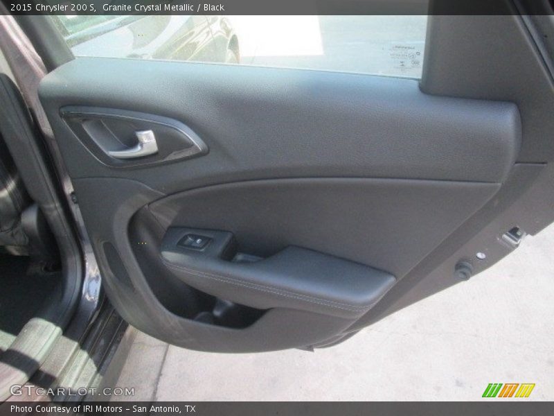 Granite Crystal Metallic / Black 2015 Chrysler 200 S