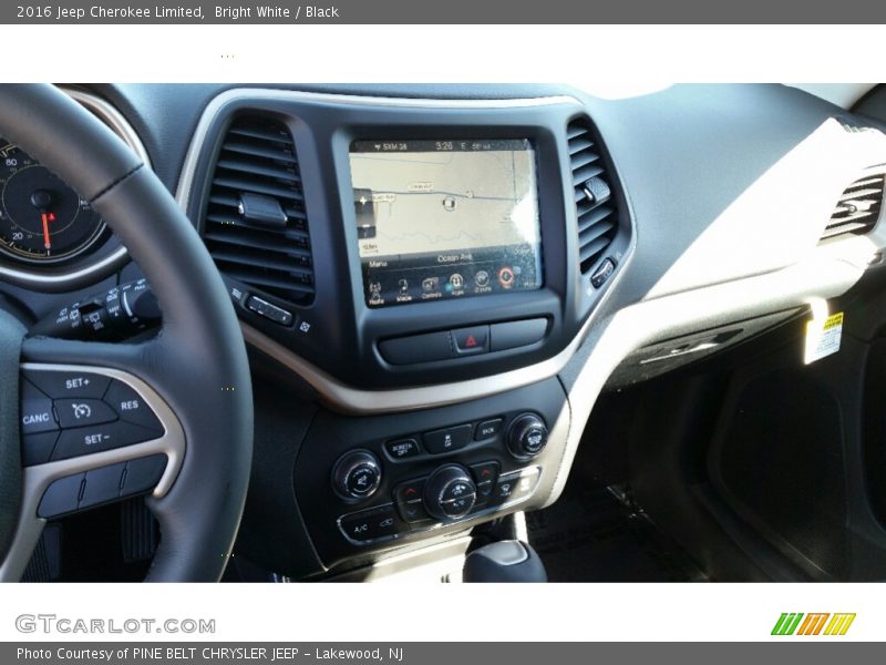 Bright White / Black 2016 Jeep Cherokee Limited