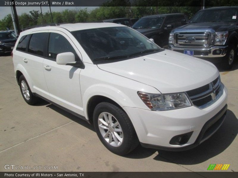 Front 3/4 View of 2016 Journey SXT