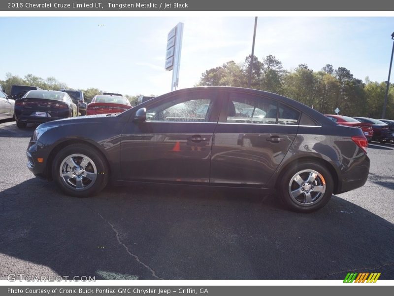 Tungsten Metallic / Jet Black 2016 Chevrolet Cruze Limited LT