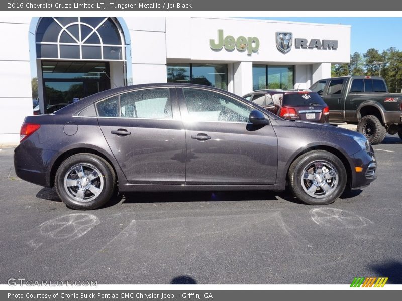 Tungsten Metallic / Jet Black 2016 Chevrolet Cruze Limited LT
