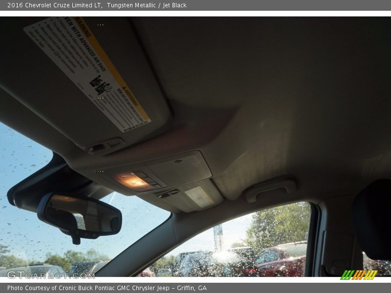 Tungsten Metallic / Jet Black 2016 Chevrolet Cruze Limited LT