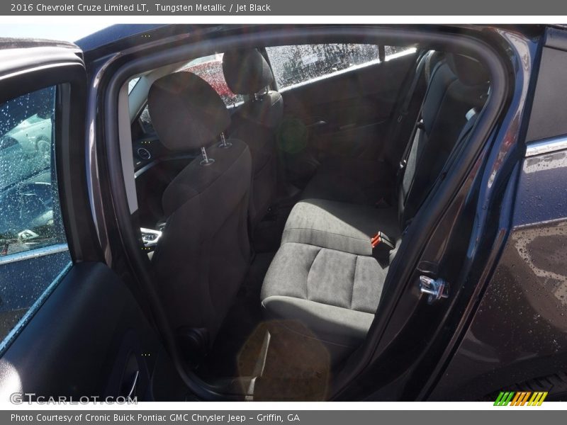 Tungsten Metallic / Jet Black 2016 Chevrolet Cruze Limited LT