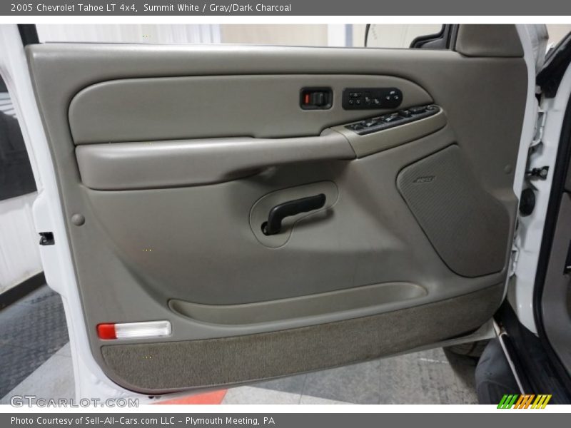 Summit White / Gray/Dark Charcoal 2005 Chevrolet Tahoe LT 4x4