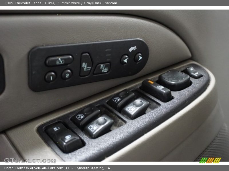Summit White / Gray/Dark Charcoal 2005 Chevrolet Tahoe LT 4x4