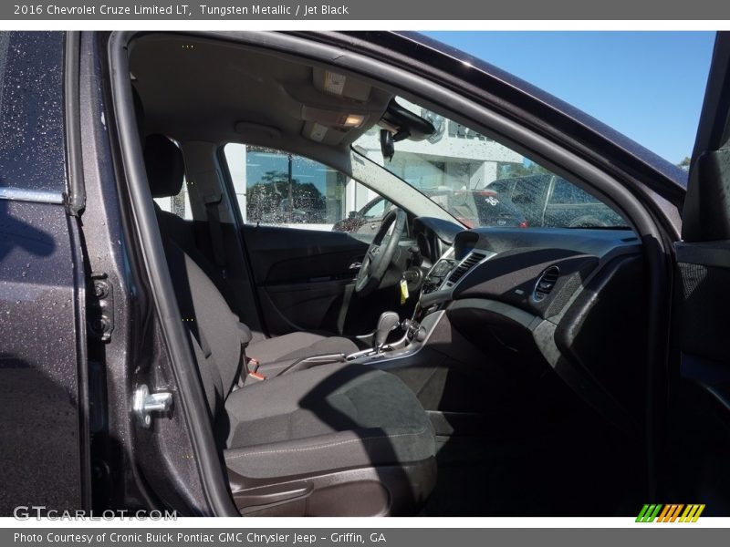 Tungsten Metallic / Jet Black 2016 Chevrolet Cruze Limited LT