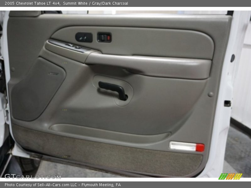 Summit White / Gray/Dark Charcoal 2005 Chevrolet Tahoe LT 4x4