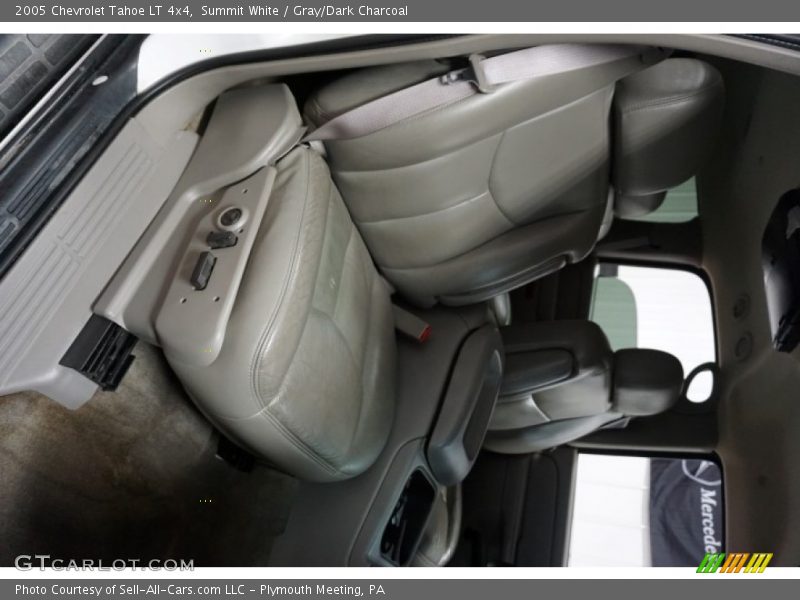 Summit White / Gray/Dark Charcoal 2005 Chevrolet Tahoe LT 4x4
