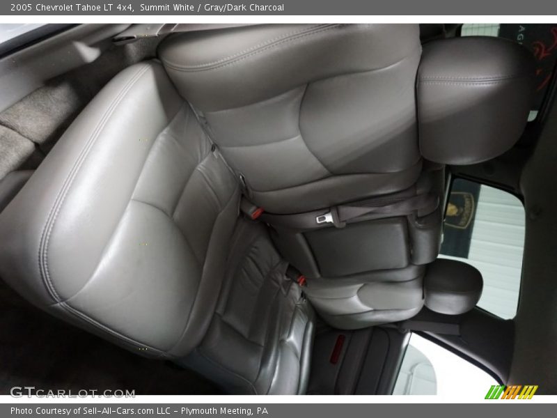 Summit White / Gray/Dark Charcoal 2005 Chevrolet Tahoe LT 4x4