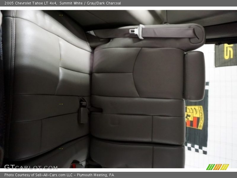 Summit White / Gray/Dark Charcoal 2005 Chevrolet Tahoe LT 4x4