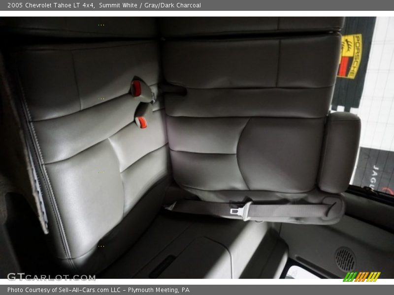 Summit White / Gray/Dark Charcoal 2005 Chevrolet Tahoe LT 4x4