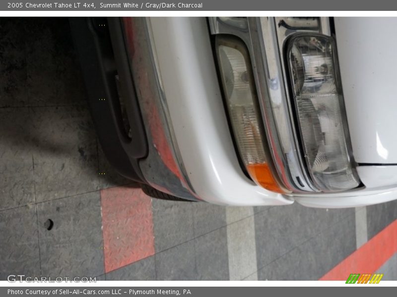 Summit White / Gray/Dark Charcoal 2005 Chevrolet Tahoe LT 4x4