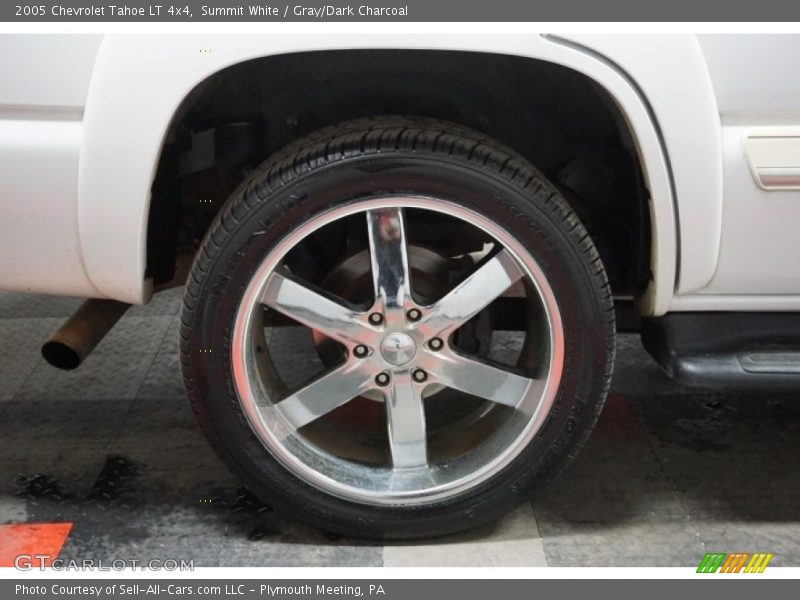 Summit White / Gray/Dark Charcoal 2005 Chevrolet Tahoe LT 4x4