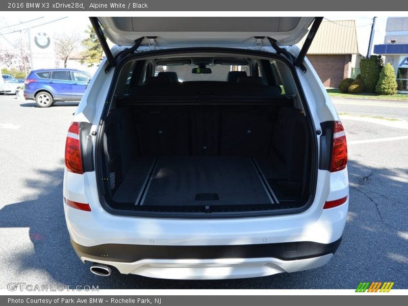  2016 X3 xDrive28d Trunk