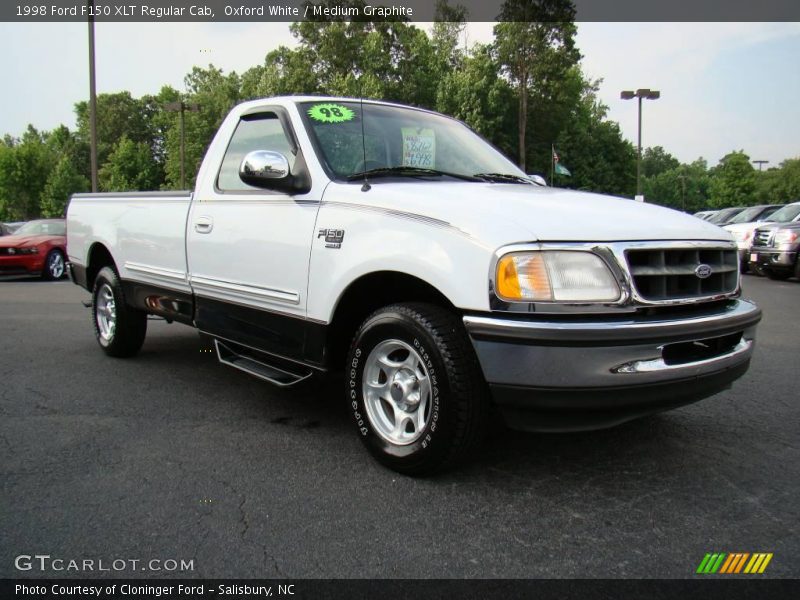 Oxford White / Medium Graphite 1998 Ford F150 XLT Regular Cab